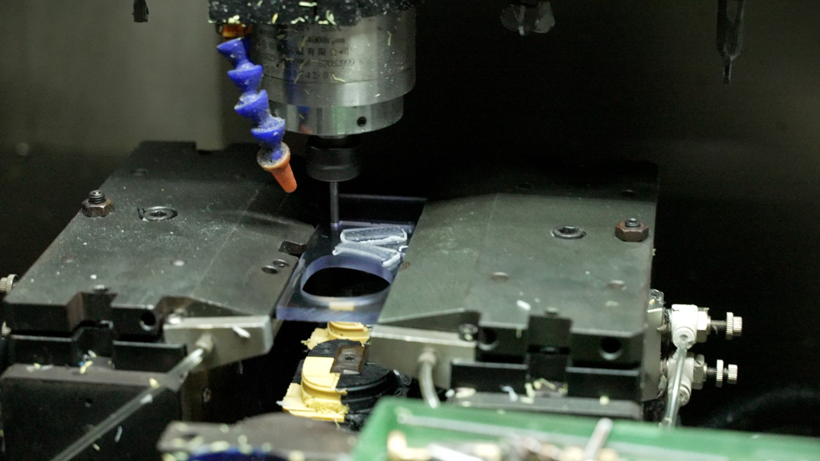 Comment vérifier la qualité des lunettes de soleil pour enfants et des lunettes de vue classiques proposées par un fournisseur avant de passer une commande en gros