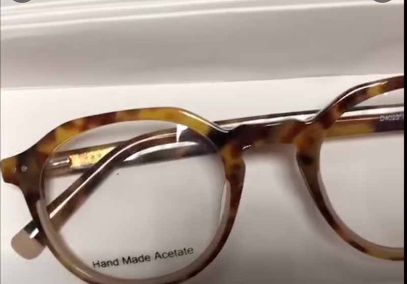 Classic Eyeglasses Classic Eyeglasses