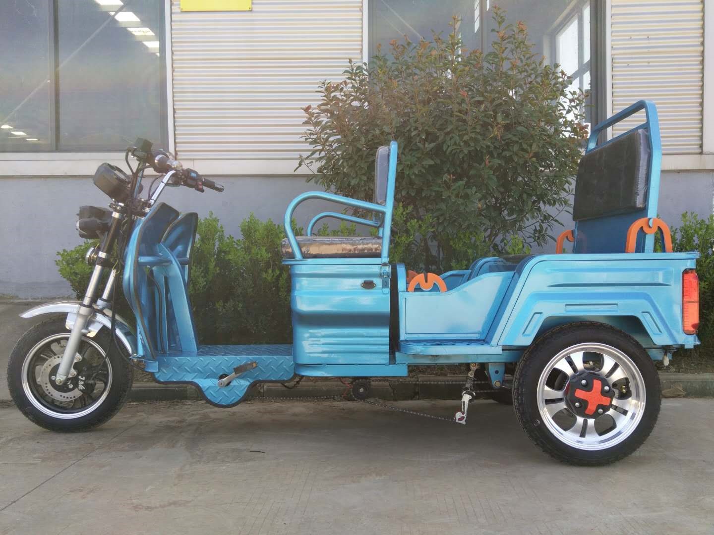 electric assist tricycle