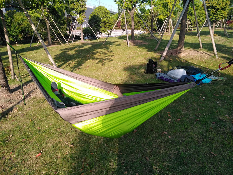 Outdoor Comfortable Easily Hanging Parachute Nylon Fabric Hammock