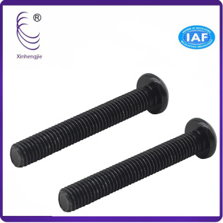 What are the ways to improve the rusting of hardware screws?