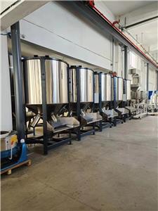 New vertical mixer ready for shipment