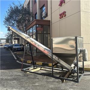 What materials are suitable for conveying with U-shaped screw conveyors