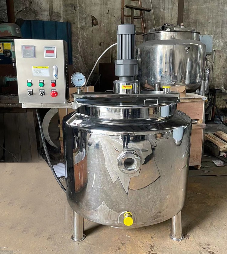 Vertical jacket heating and cooling high-speed dispersion tank