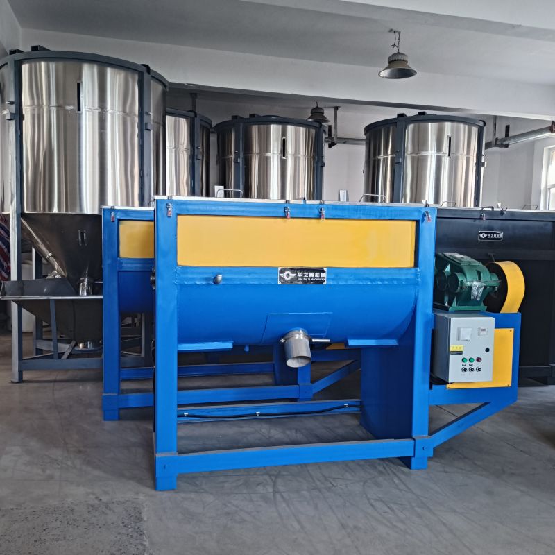 Electric heating and insulation horizontal mixer