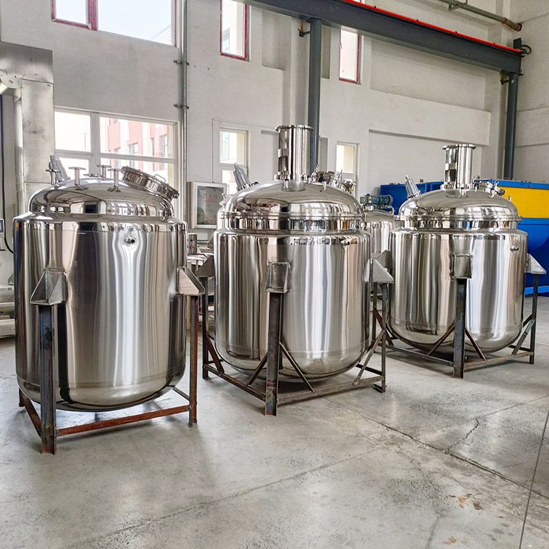 High shear emulsification vacuum reactor