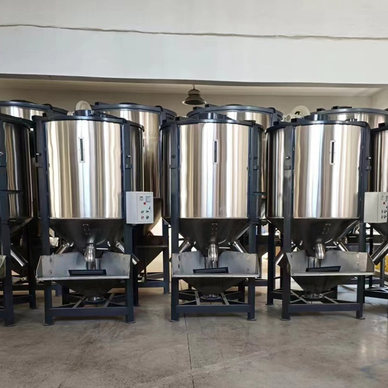 Plastic granule mixer