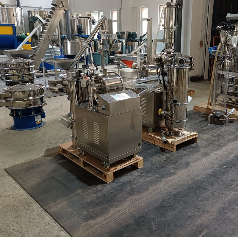 Fully automatic vacuum powder suction machine
