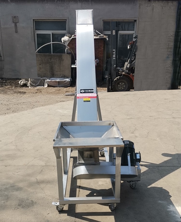 Spiral feeding machine
