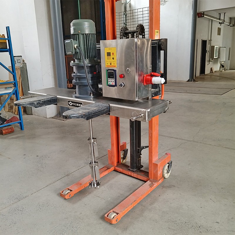 Electric lifting mixer