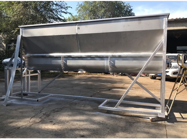 Stainless steel feeding machine