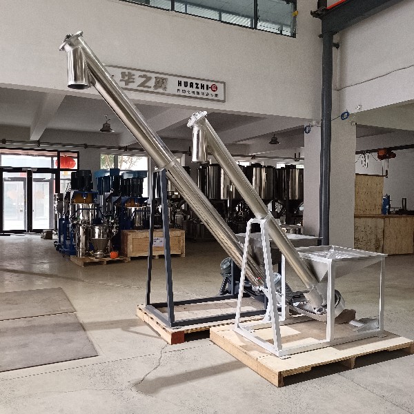 Inclined dragon conveyor