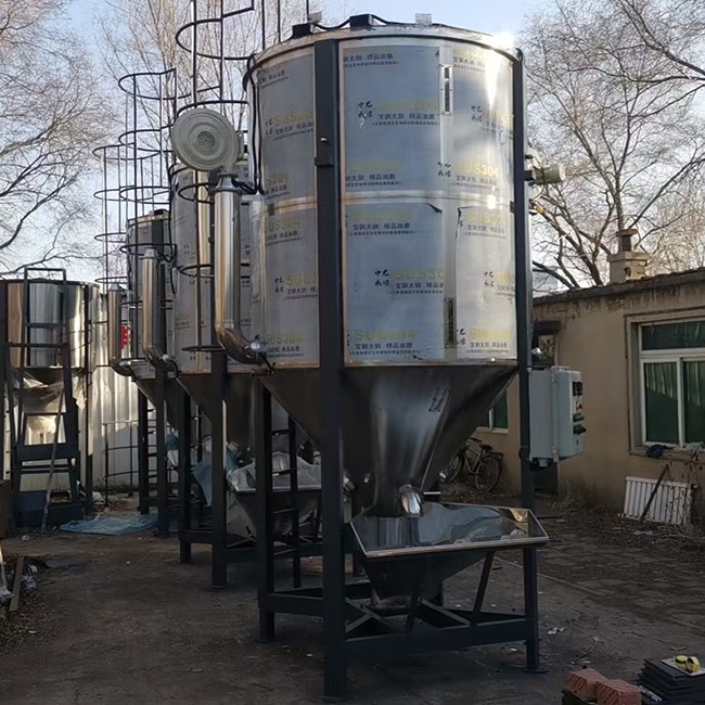 Vertical drying mixer