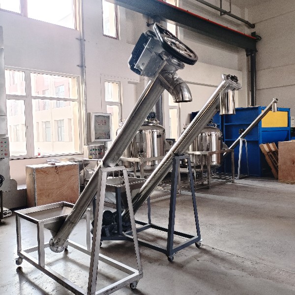 Stainless steel feeder Stainless steel feeder