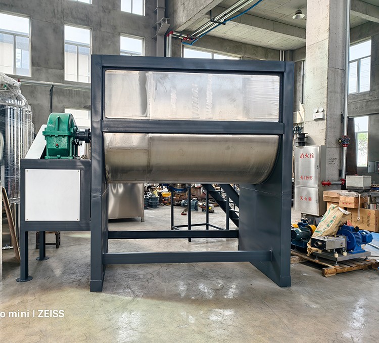 Horizontal heating mixer