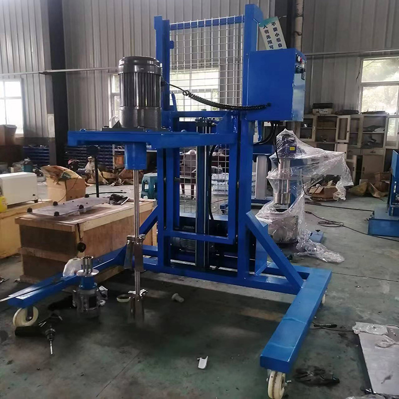 Electric lifting IBC mixer