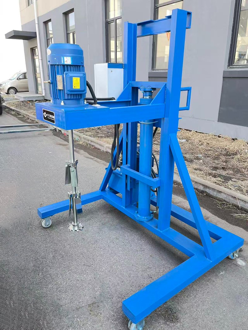 Mobile liquid mixer