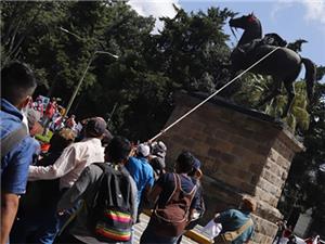 Sumabog ang mga protesta sa kabisera ng Guatemala'ng