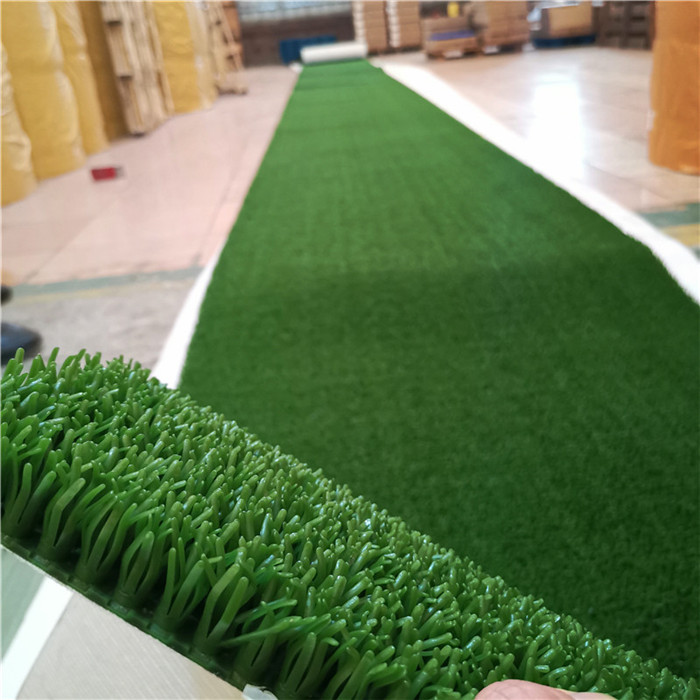 Vinyl Grass Mat