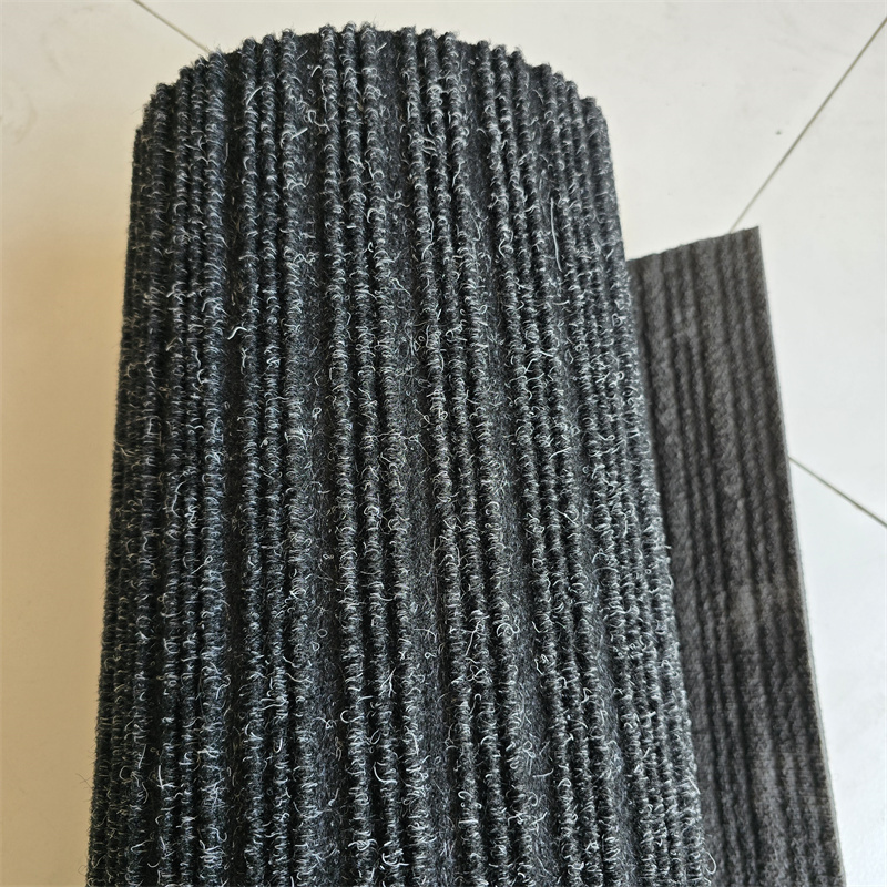 Heavy Duty Ribbed Carpet Roll