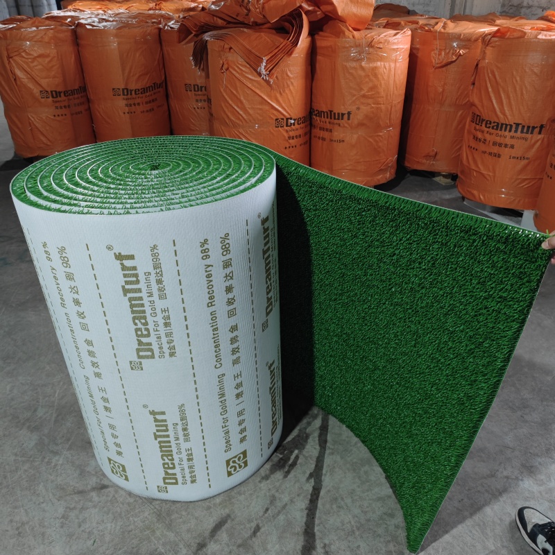 gold separating carpet