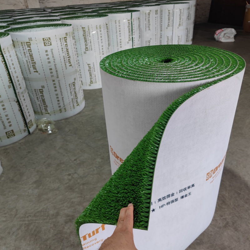 gold recovery green carpet