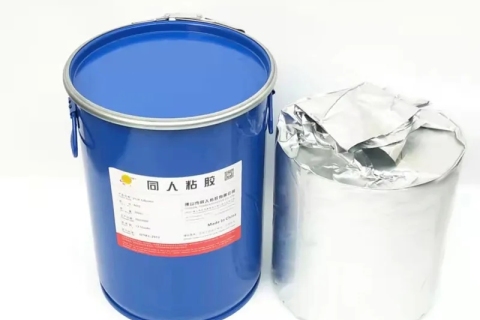 Explorando el pegamento para cantos: Las ventajas de los adhesivos PUR de Foshan Tonren