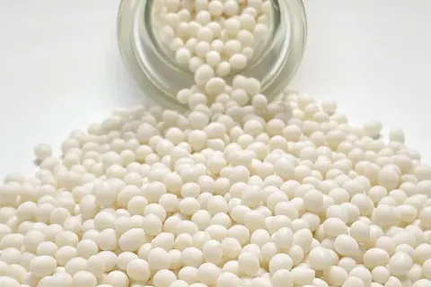 Cómo los mayoristas chinos de adhesivos para cantos optimizan la eficiencia de la fabricación global de muebles mediante un suministro estable y una entrega rápida.