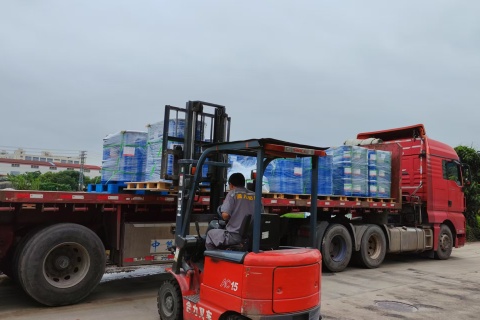 ¿Qué adhesivos de termoconformado ecológicos cumplen con los estándares ecológicos internacionales para la fabricación de muebles?