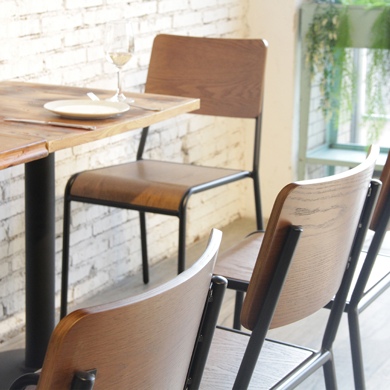 Китай Французский винтажный обитый стул ресторана кофе ПУ мягкой ткани кожаный, производитель
