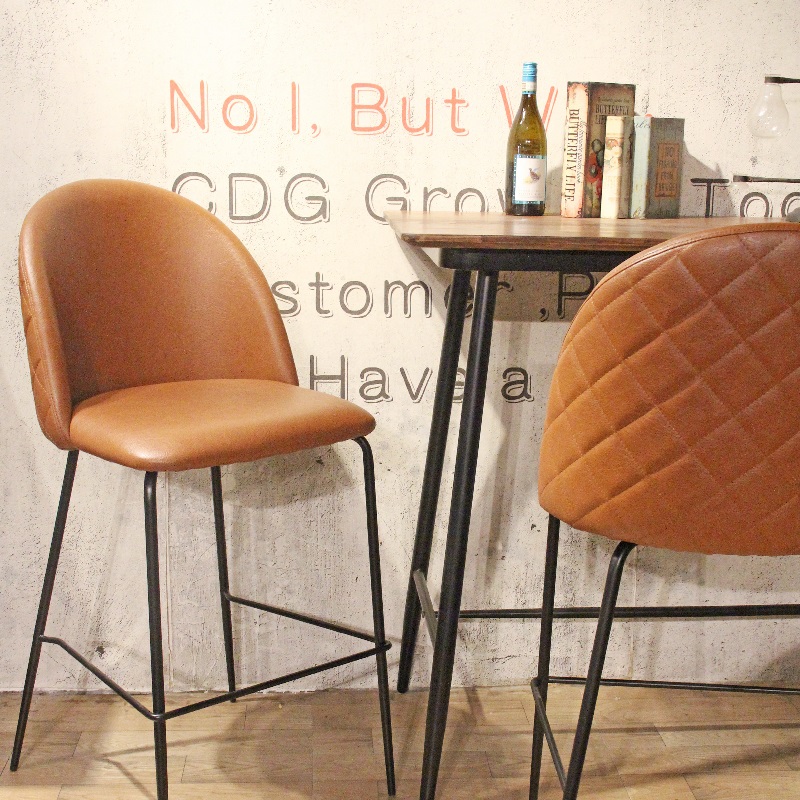 A Minimalist Bar Chair Recommended By Designers