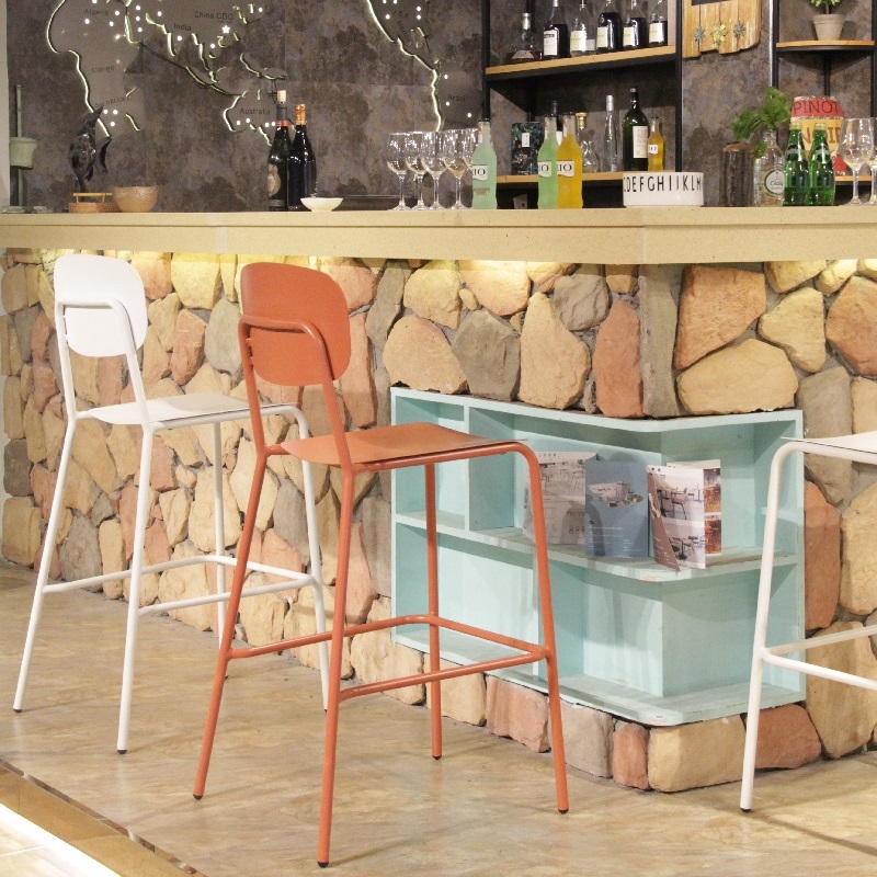 Sedia da pranzo per caffè da ristorante impilabile in alluminio nordico sedia da bar colorata