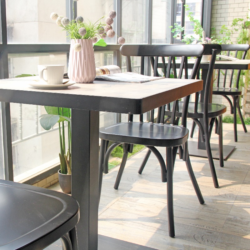 Китай 2023 Французский патио-кафе-бистро Отель-ресторан в саду Штабелируемый алюминиевый стул на открытом воздухе, производитель