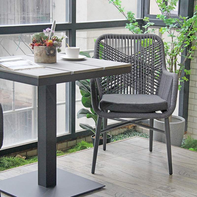 New Arrival Upgraded Material Custom Size Industrial Bistro Cafe Table