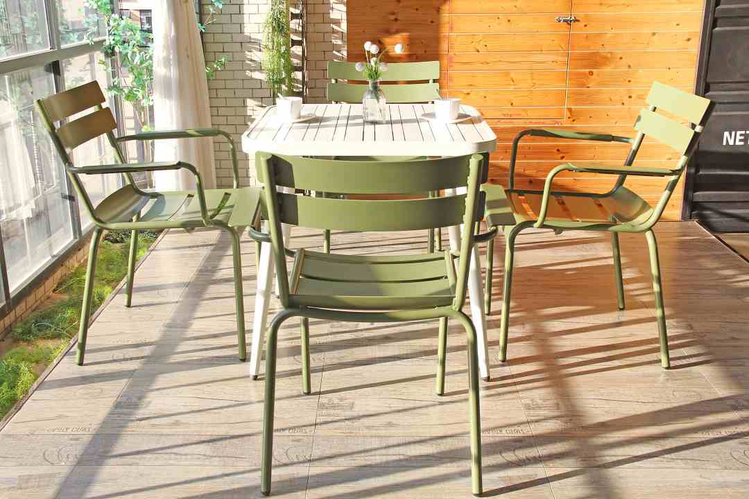 Aluminum Table And Chair Set