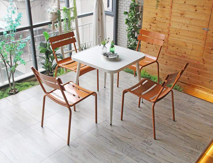 Aluminum Luxembourg Chair