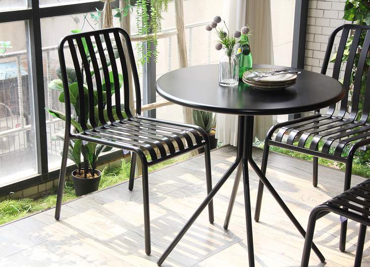 Metal Armless Outdoor Chair