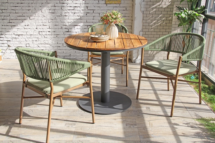 Outdoor Dining Table
