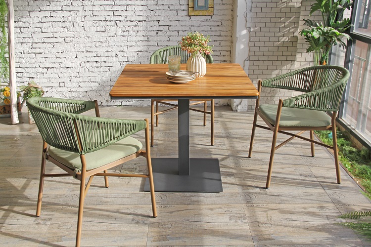Square Table