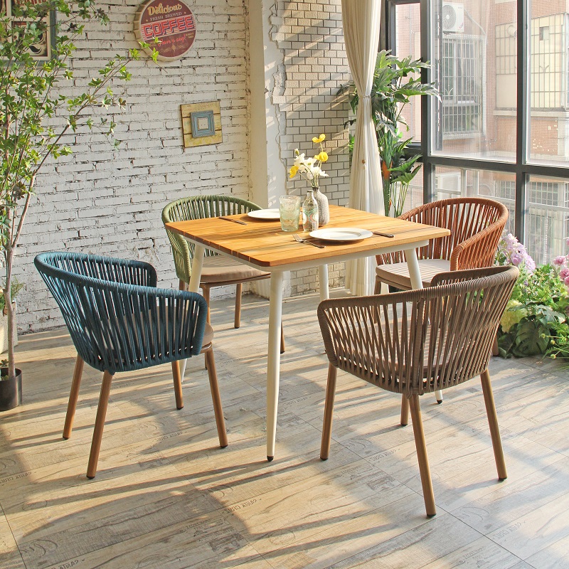 Révolutionner la vie en extérieur avec des chaises en corde tressée entièrement innovantes : des matériaux à l'artisanat