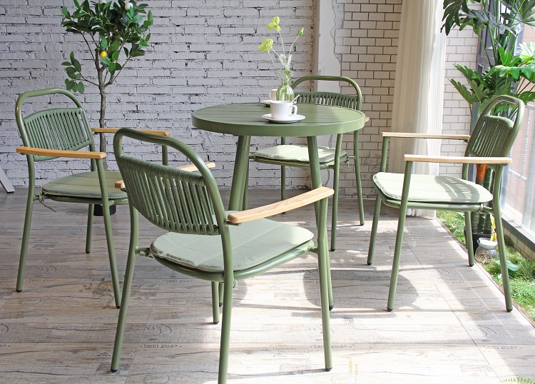 Weather-Resistant Outdoor Chairs