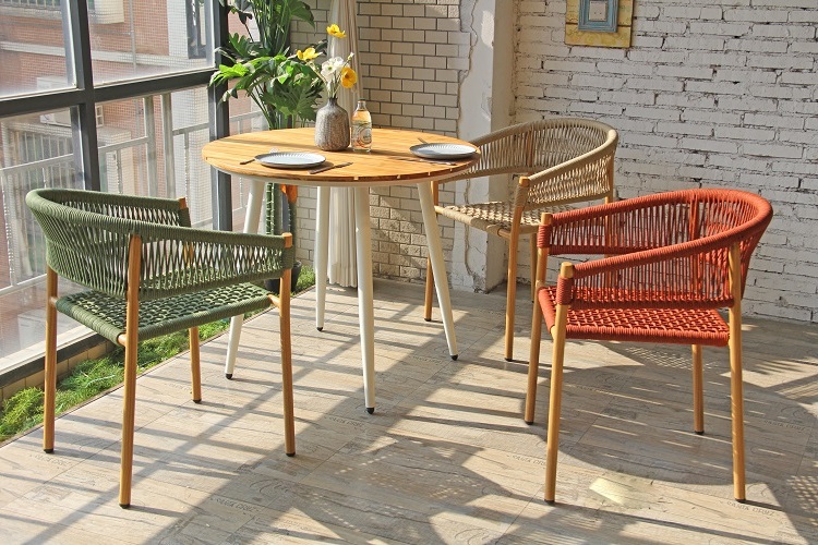 Lightweight Outdoor Round Table Wood Slat Surface Metal Frame (9).JPG