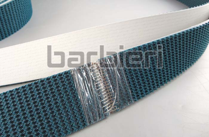 Conveyor belts for corrugated cardboard boxes