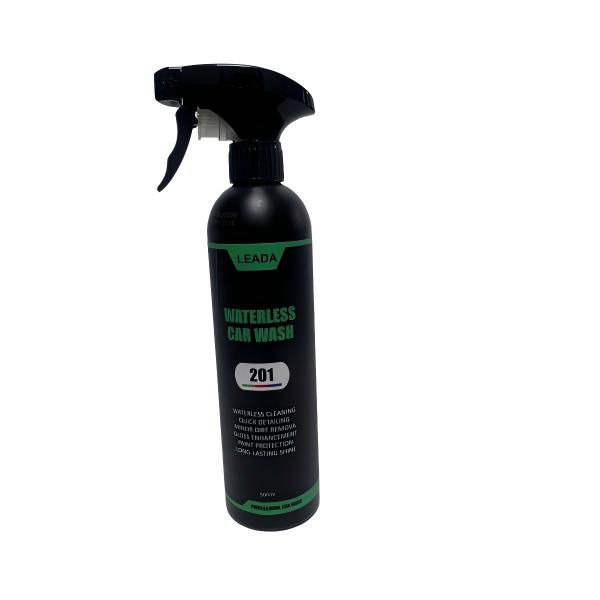 غسيل السيارة بالتفصيل بالرش السريع بدون ماء