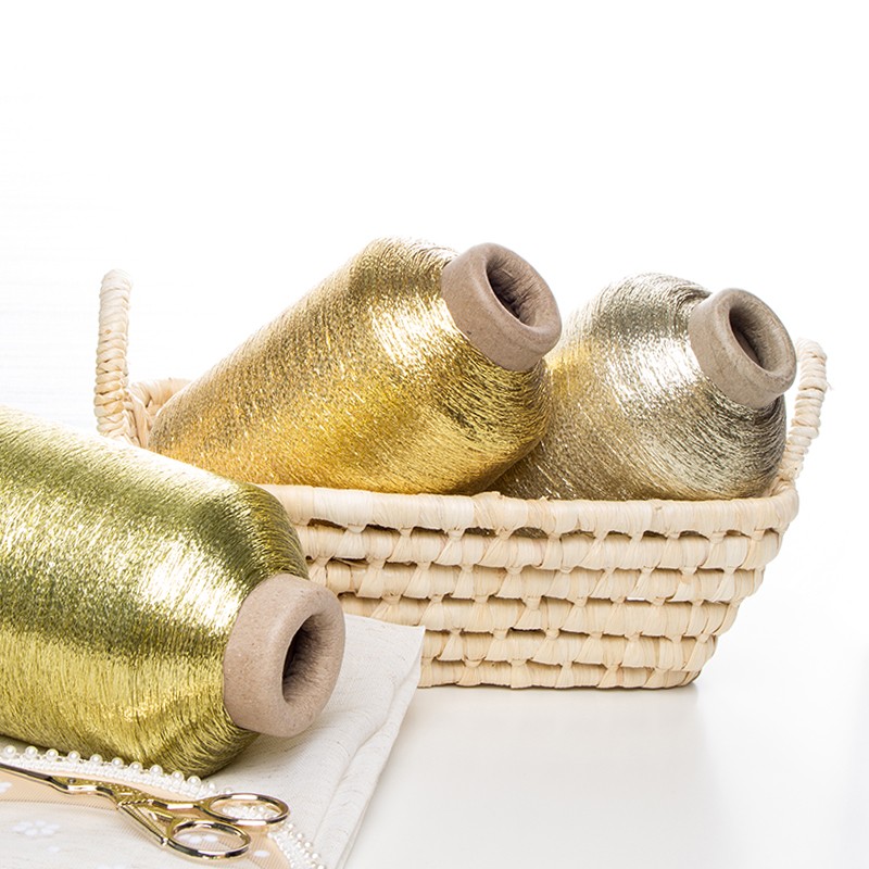 Alle Arten von Spezifikationen Satte Farbe X Typ Fashion Knitting Weaving Metallic Thread