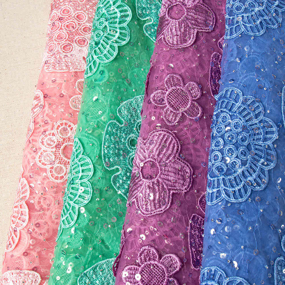 Tissu d'habillement de scintillement de style riche tissu floral de paillettes de maille scintillante