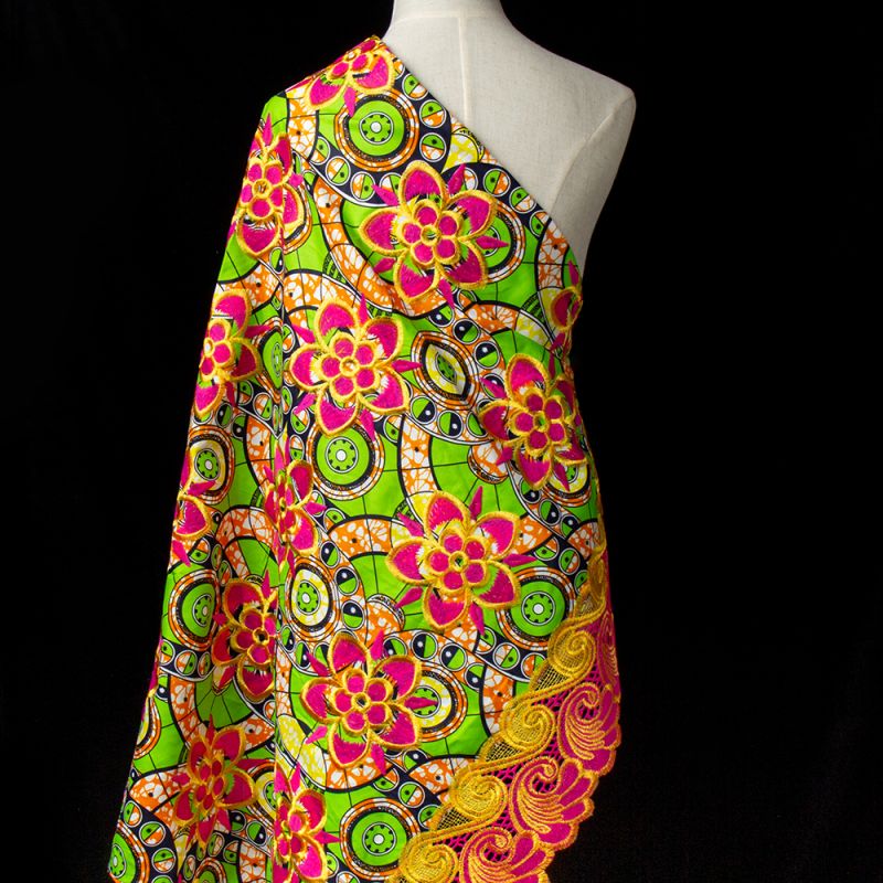 Китай Ткань полиэстера вышивки цветка искры Лорал для одежд Африки, производитель