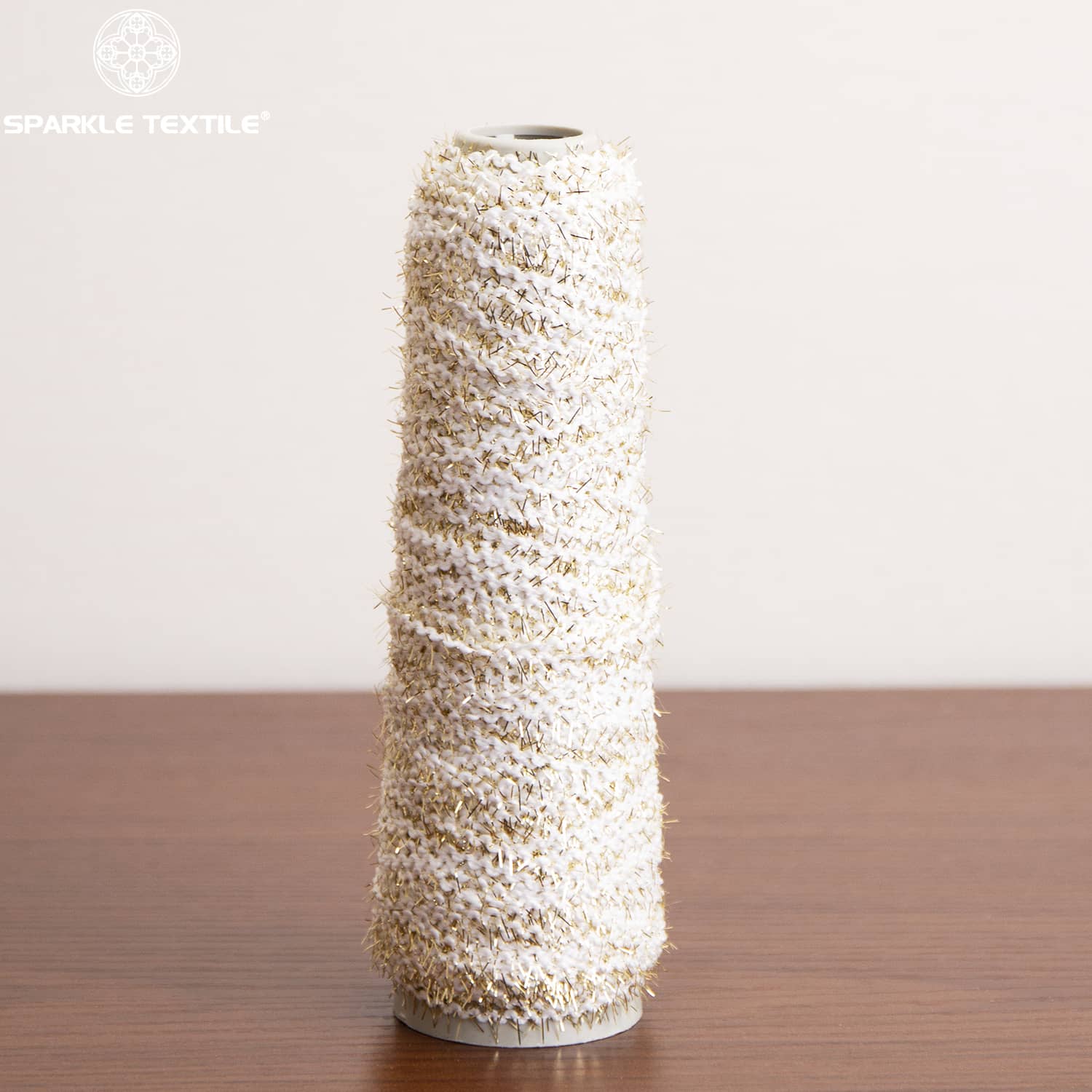 White Gold Spike Toothbrush Yarn Polyester Metallic Chenille Fancy Yarn Shiny Brushed Yarn for Fabric Knitting Weaving