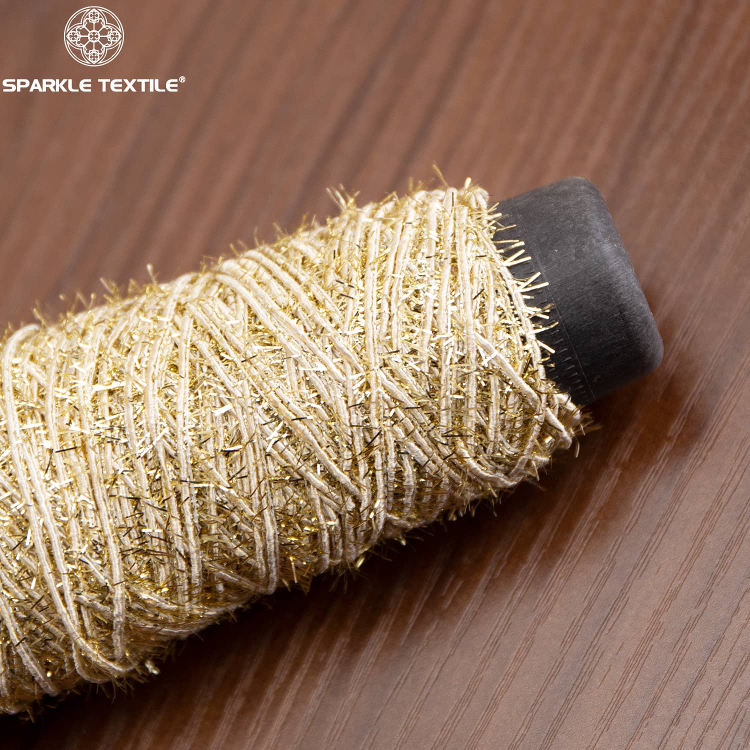 Polyester Beige Base Flat Tape Toothbrush Yarn Metallic Fancy Yarn Gold Spike Tape Yarn for Knitting Weaving Fabric