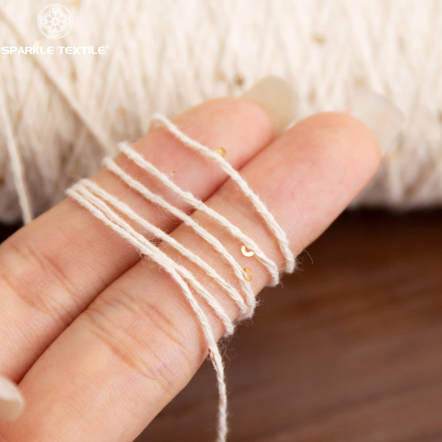 Beige Base Mini Glitter Sequin Fancy Yarn Cotton Polyester Blended Yarn Small Round Sequins Yarn for Fabric Knitting Weaving